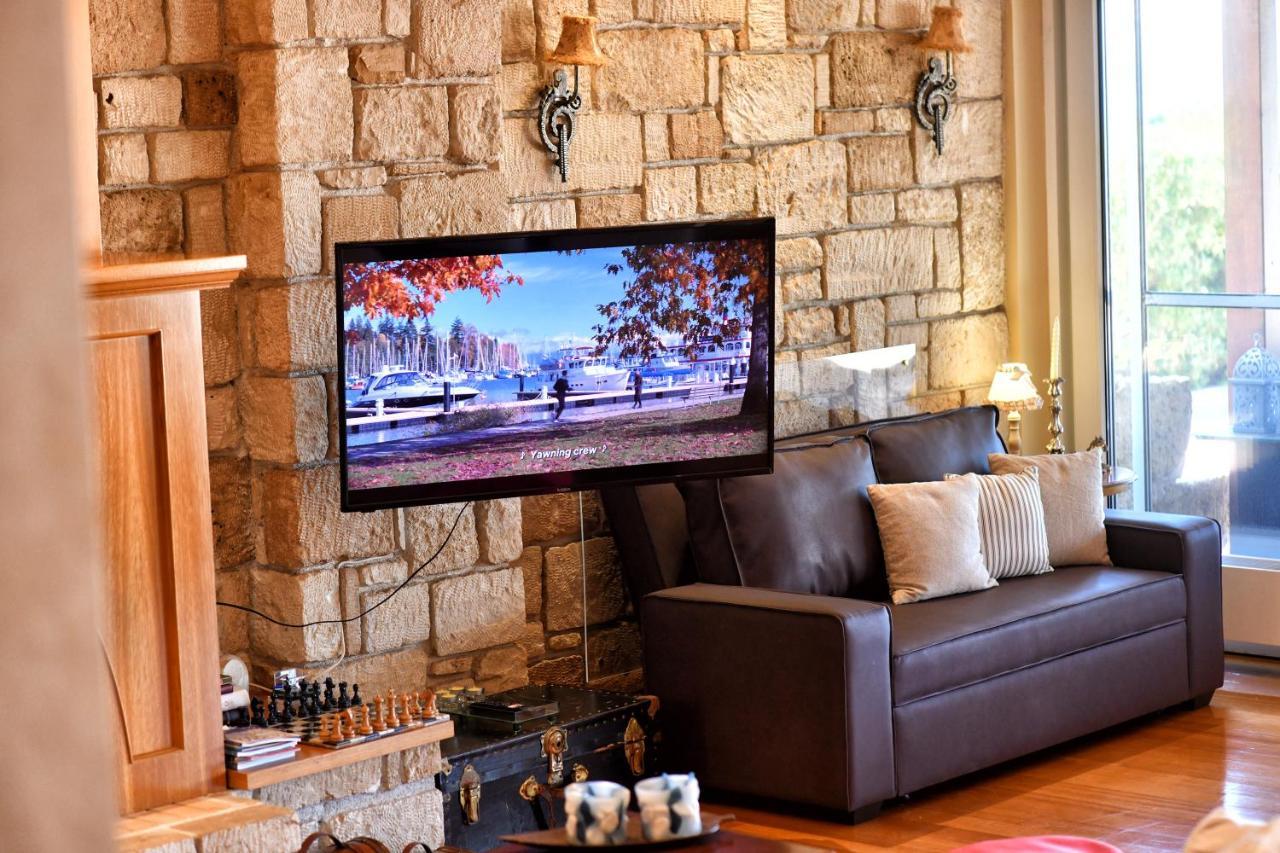 Posidhonía Luxurious Villa By The Sea מראה חיצוני תמונה